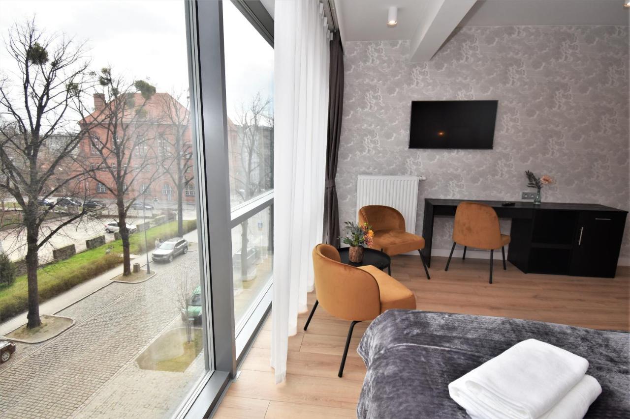 Patio Riverfront Hotel apartamentowy *